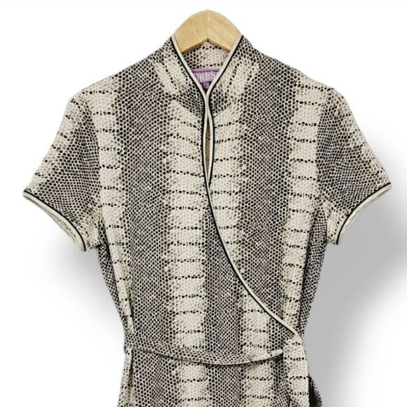 Vintage Vivienne Tam Silk Blend Slinky Jersey Knit Wrap Dress in Snakeskin Print - Picture 4 of 11